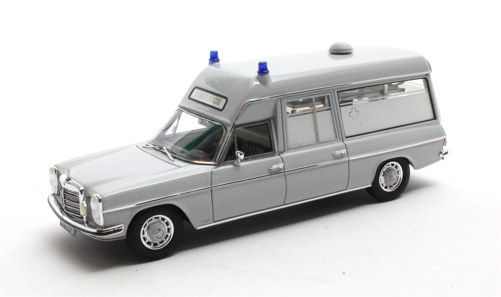 Mercedes-Benz V114 Visser Ambulance 1969-1973 Grijs - 1:43  Mercedes-Benz V114 Visser Ambulance 1969-1973 Grijs - 1:43